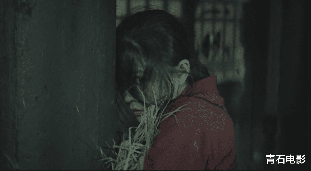 电影|上线1天就破纪录，这片凭什么能被赞“2021年第一国产惊悚片”？