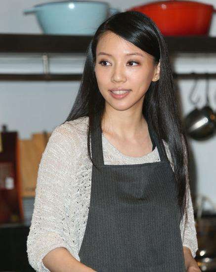 王力宏|3点前必须道歉，不然就告王力宏诽谤，李靓蕾发出最后通牒