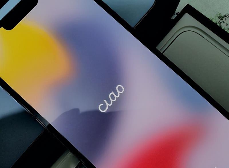 情微说 给老婆买的iPhone13ProMax，因为两个槽点，用了20天就淘汰给我了