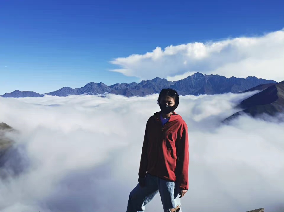 龚翔宇|放假真好！龚翔宇又晒游客照，球迷：丁霞同款裤子