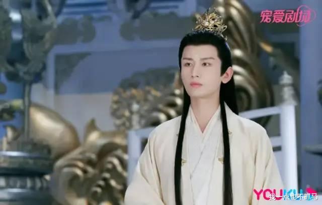 邓家佳|对她的滤镜，早没了……