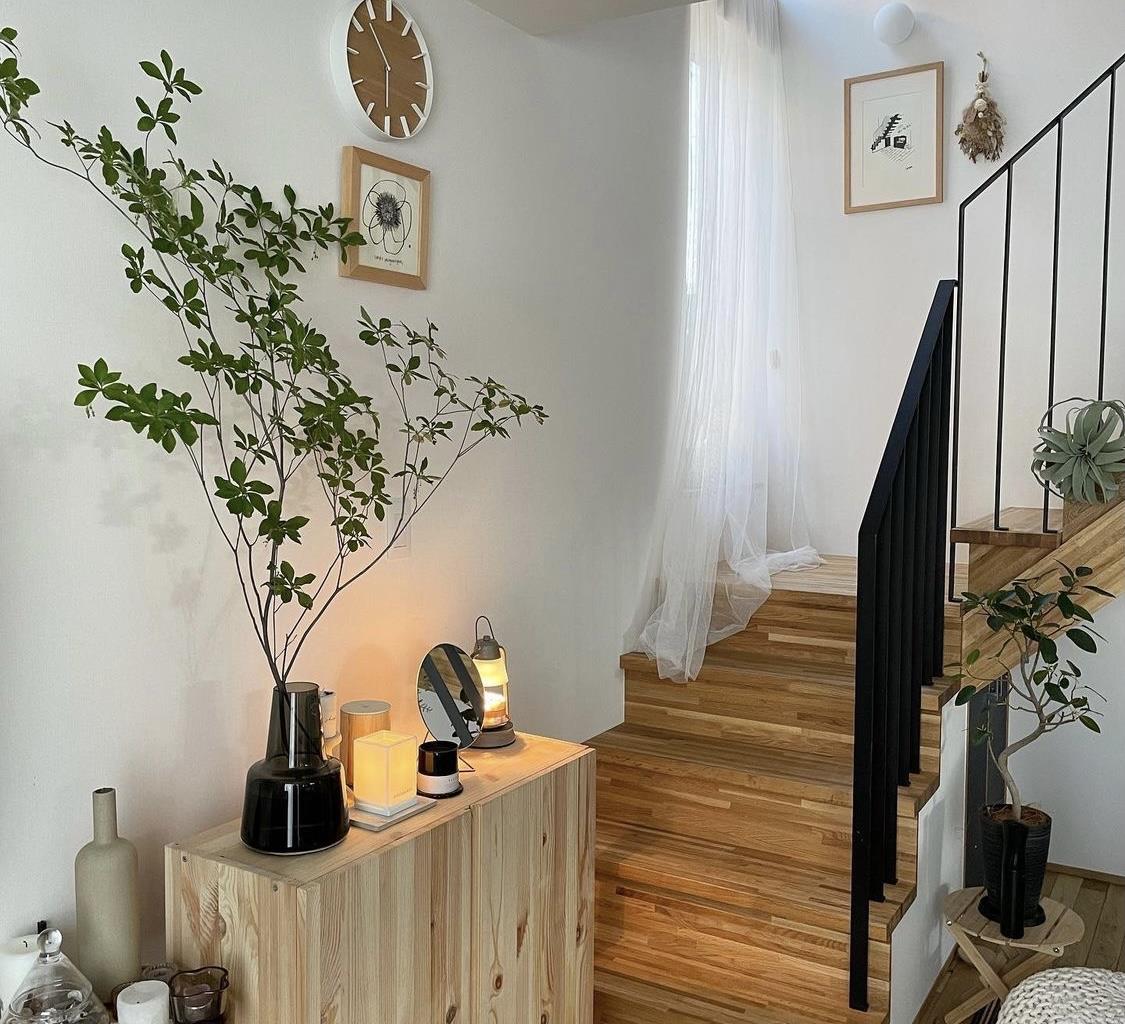 日本太太的家,不像是干净,更像是艺术展览品,每一处都温暖治愈