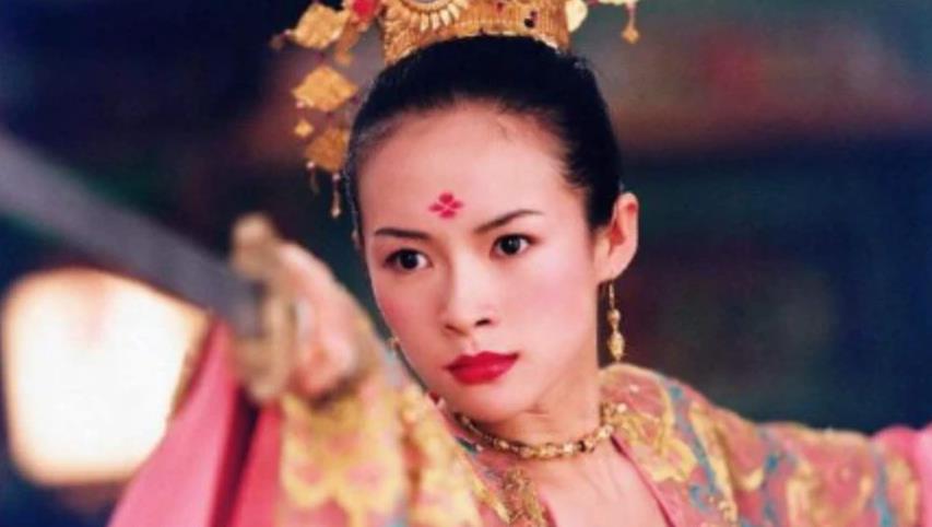 育妈计|章子怡新戏拍摄花絮曝光，片场教5岁小演员演戏，面带微笑态度好