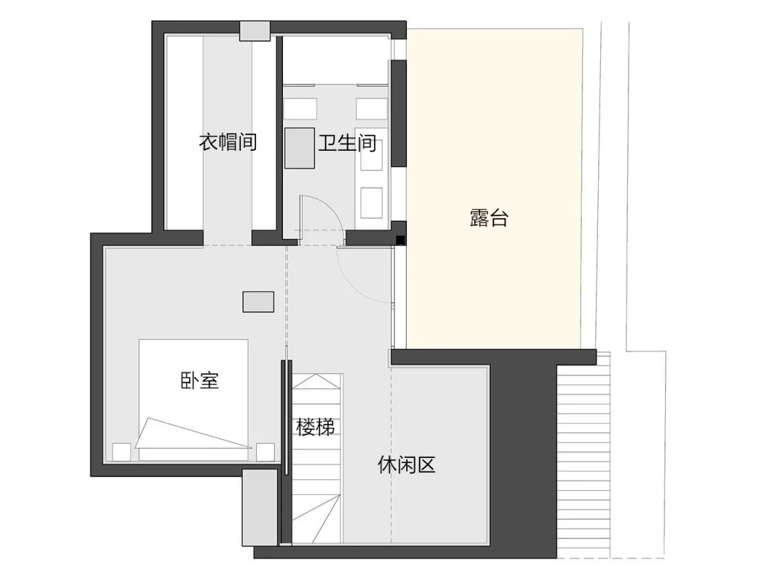 |146㎡顶复式，上下2层住五口人，实景高级，楼梯还能当电视墙！