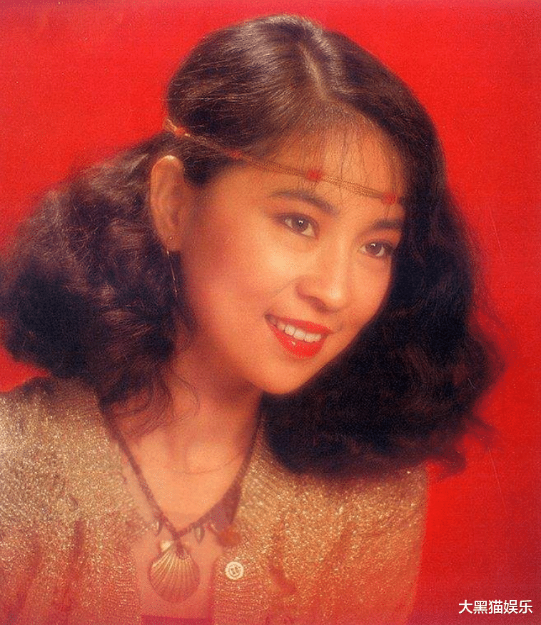 gai|林凤娇：忍受丈夫外遇，外头有私生子女也不恼，稳坐家族掌门人