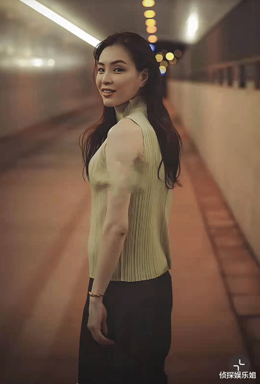 吴敏霞|吴敏霞拍孕期美照,二胎孕肚越来越大,张效诚亲自掌镜宠妻十足