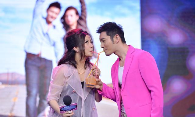 赵薇|活久见，黄晓明赵薇新剧《玫瑰之战》即将开机，女性职场预定爆款