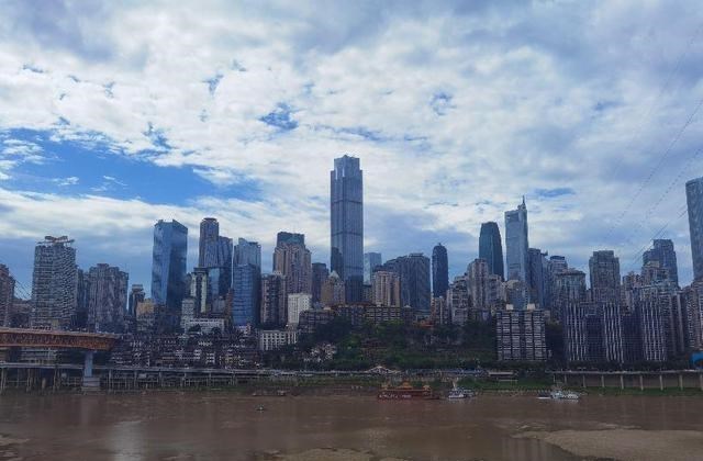 梵恩诗伊宁哥|房子产权只有70年，那产权到期后房子归谁？现在终于搞明白了