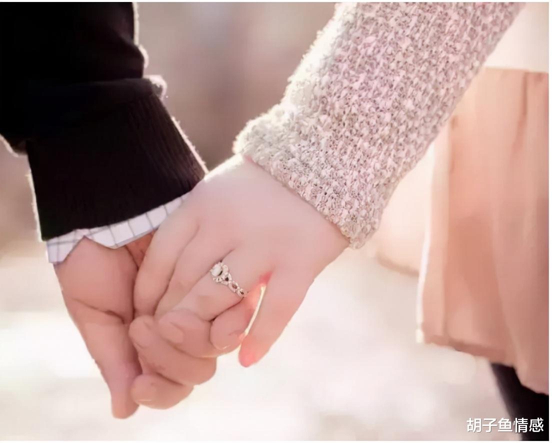 胡子鱼情感|37岁女士与28岁小伙子再婚，女士: 他每天都很闹腾，但我很开心