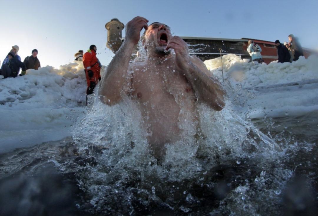炮弹|八千里路云和月：“阴险”领导把员工变成“炮灰”的三步经典步骤