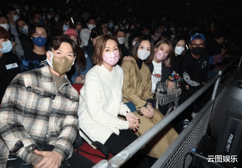 胡定欣|知名歌手演唱会2人确诊，胡定欣等20位艺人曾到场，需接受检测