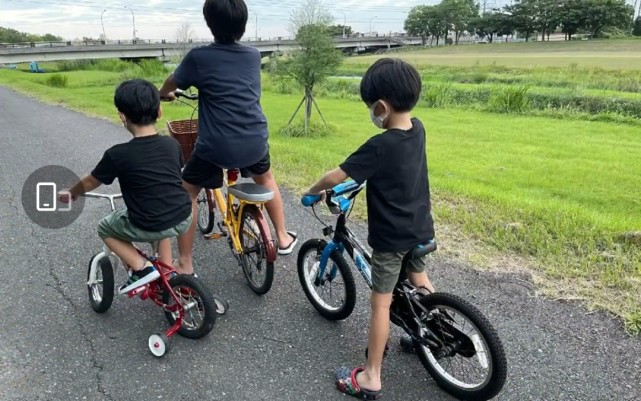 德云社|林志颖发博给妈妈庆生，晒Kimi和两个弟弟骑车背影，都越长越壮实了