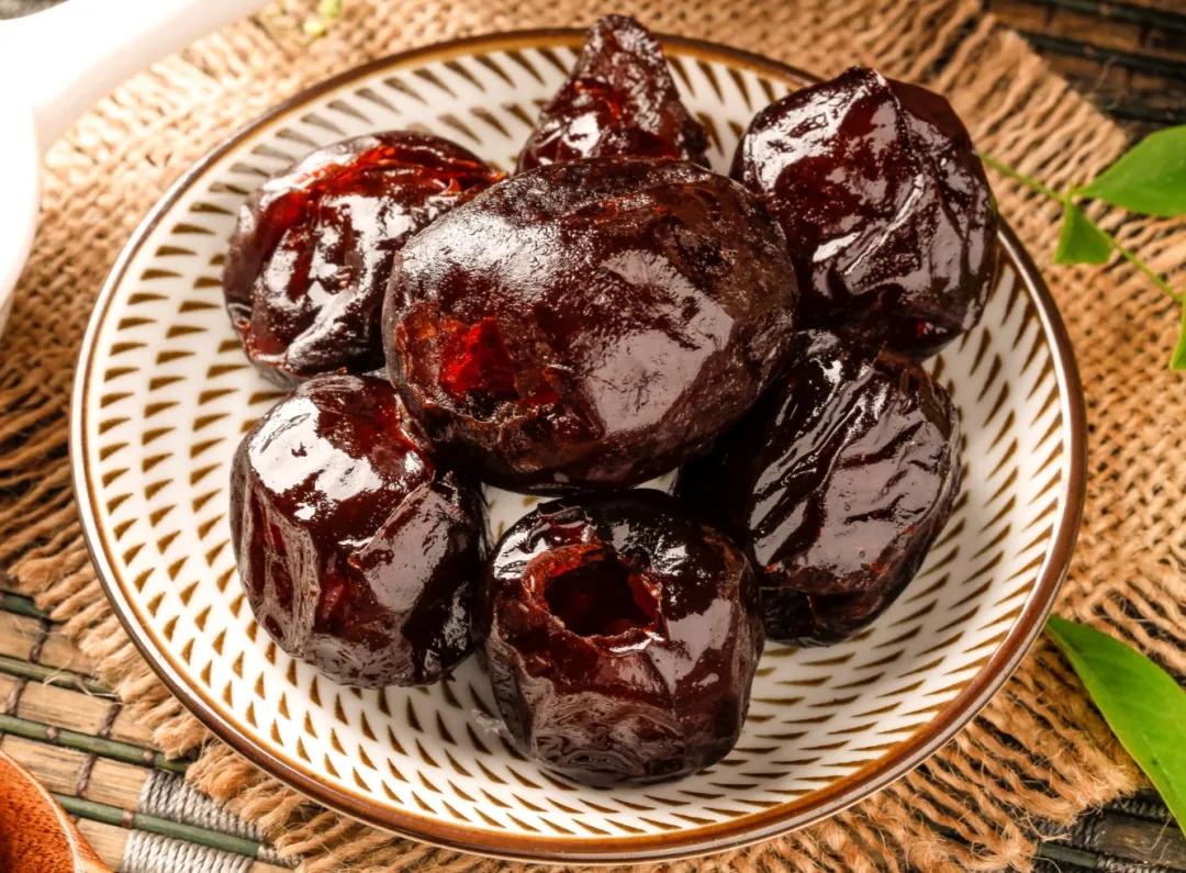 小柒育儿|心肝宝贝奖门人：秋季最补Vc的水果，7颗就相当于1碗饭