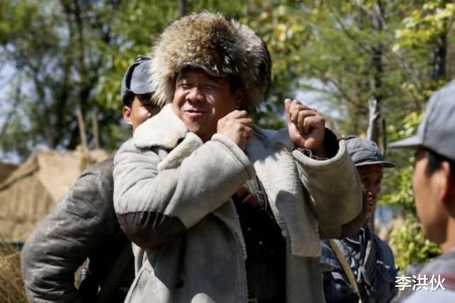 倪妮|“许大马棒”秦卫东近照，一改影视剧里的魁梧模样，瘦到皮包骨头