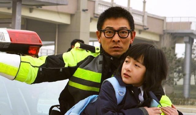 龚俊|一线明星代言费曝光！王一博略逊肖战，鹿晗易烊千玺两年八千万