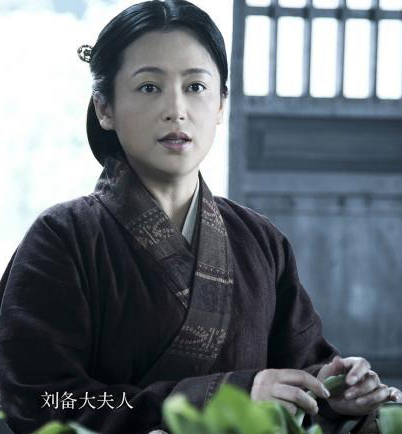 蒋勤勤|内地四大古装美人今昔颜值对比：有人颜垮，有人仍貌美，差距大