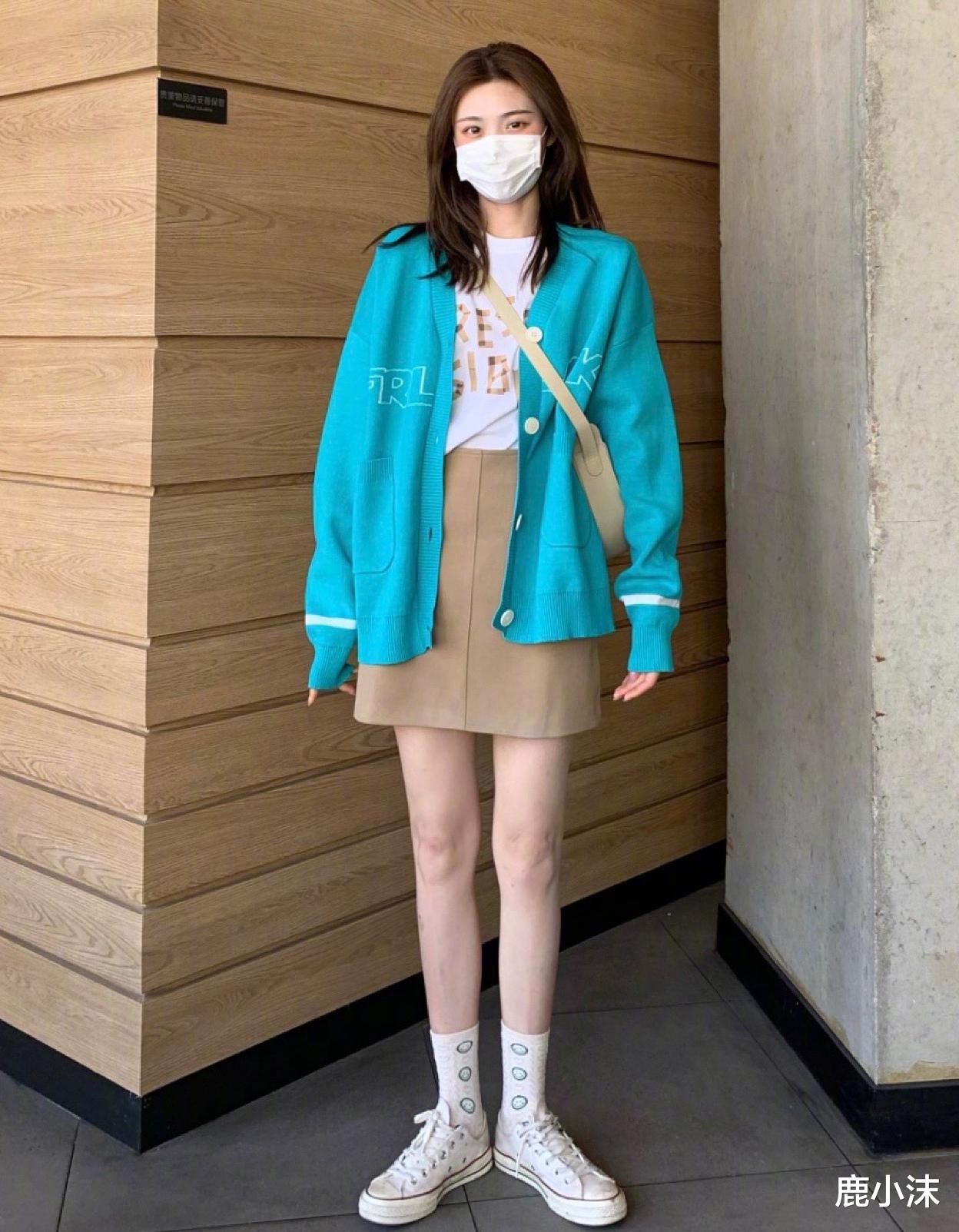 鹿小沫|开学不知道怎么穿？送你8套早秋穿搭模板，照着穿时髦不重样