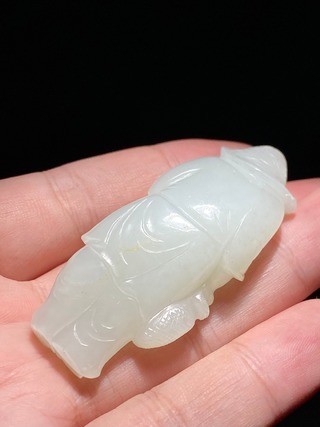 和田玉籽料|清乾隆 和田玉籽料 白玉 渔翁得利 把件 挂件