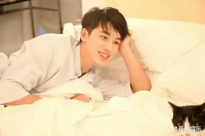 宋茜|宋茜新剧《谁都知道我爱你》来袭，科学家化身电台主播