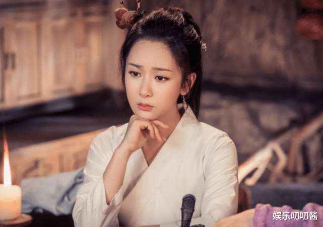 李小冉|45岁李小冉空降欢瑞,力压众小花成“一姐”,粉丝:为啥要跳火坑