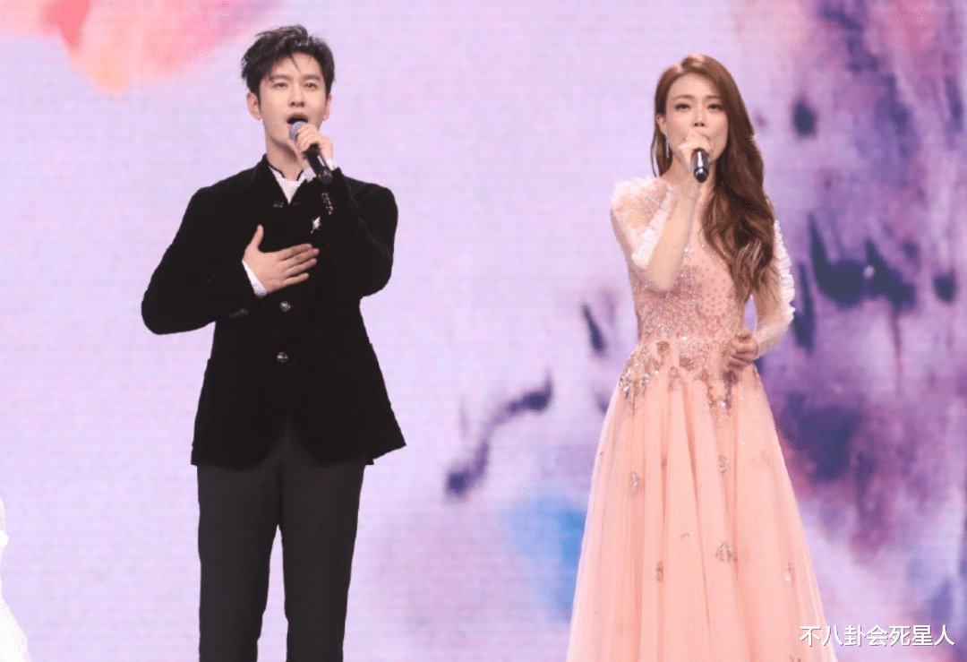 情侣|央视中秋晚会暗流涌动：两对旧爱相逢，四对“情敌”同场表演