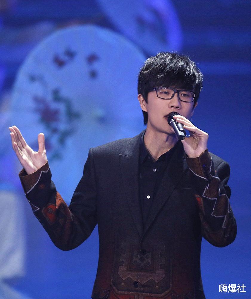 演唱会|他是国内唯一不混娱乐圈歌手，演唱会从不宣传，却每场都一抢而空