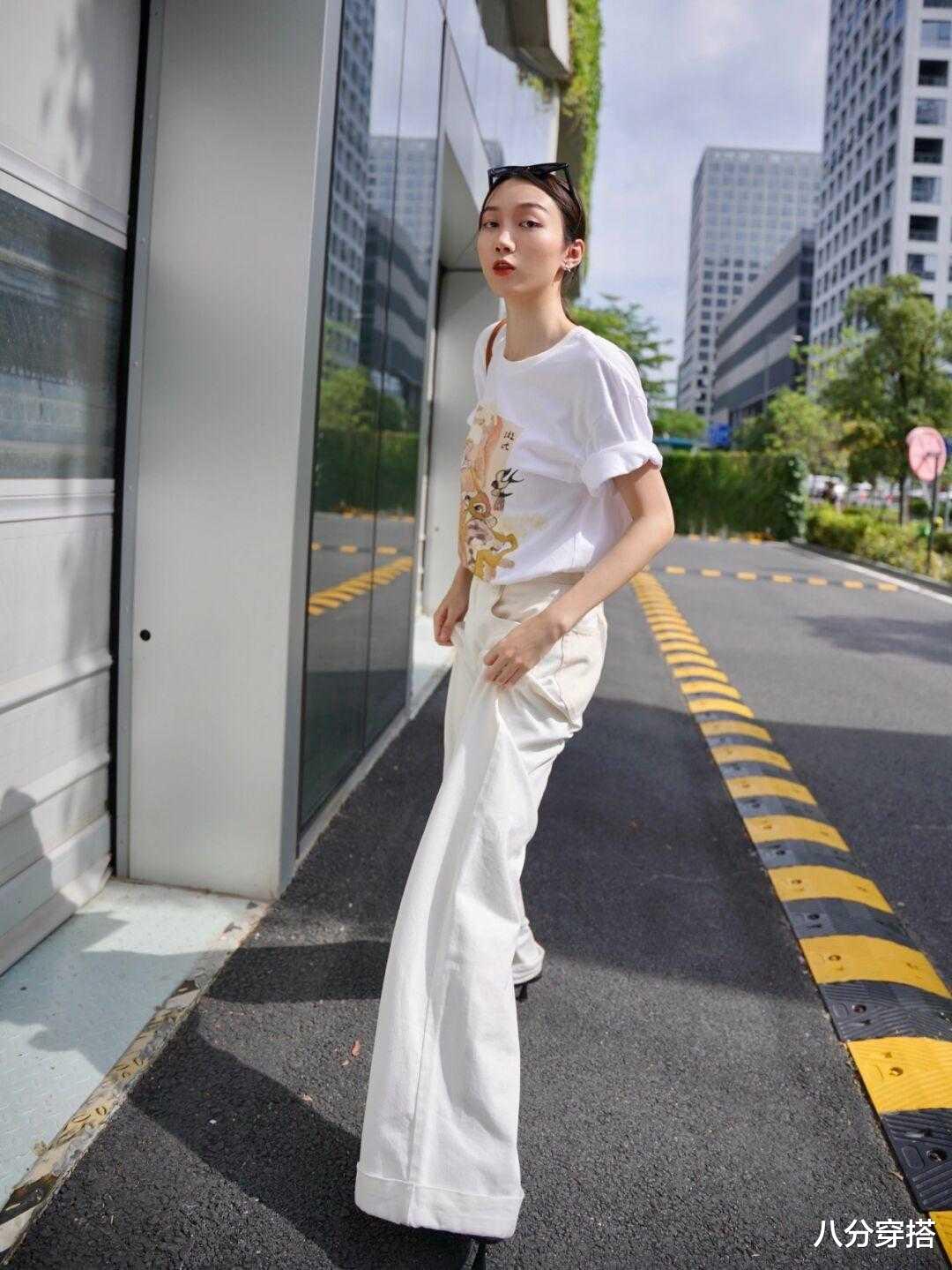 八分穿搭|穿T恤觉得太普通了？可能是没选对款式，这些T恤百搭时髦不挑人