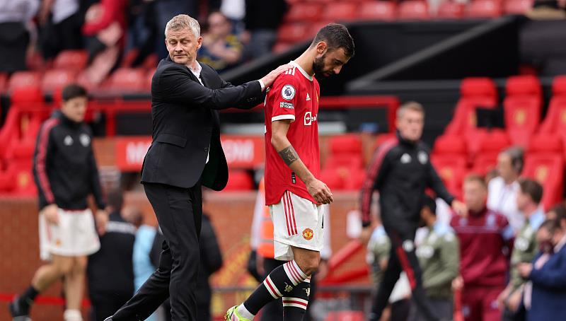 奶球妈咪聊|话糙理不糙？荷兰名宿：曼联赢球全靠球星！但现在还不能换掉索帅