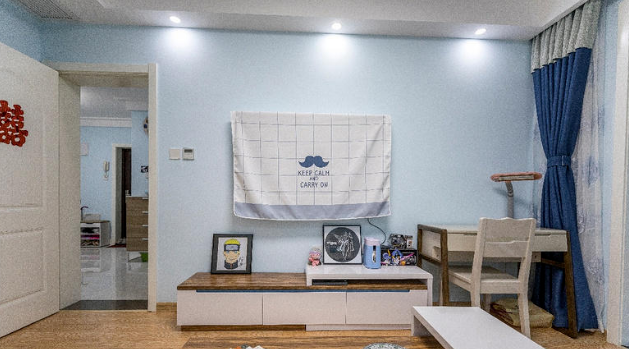 粉色|装修婚房，客厅蓝色梦幻似海洋，主卧装成粉色尴尬了