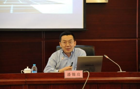 科学家 又出一个“钱学森”，世界顶尖科学家弃美归国，美专家称：亏大了