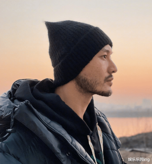 赵薇|赵薇出事儿，台媒曝王菲出手救闺蜜，20年神秘交情被翻出