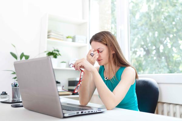 隐形眼镜|如何防止用眼过度？做好5件事，让眼睛更健康