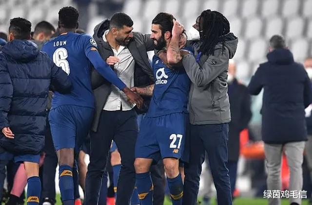 C羅|穆里尼奧欽點(diǎn)羞辱C羅之人，還不小心手滑點(diǎn)贊，補(bǔ)強(qiáng)誰先來就是誰