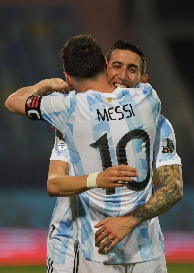 憨爸爸育儿|感谢“天使”!梅西圆梦国家队冠军,7年前有他会不同?