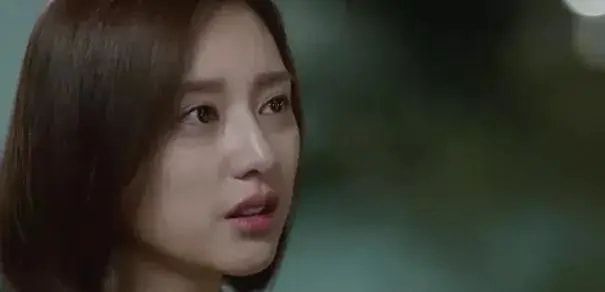 金智媛|“天然女神”金智媛：颜值丝毫不输宋慧乔，如今广告接到“手软”