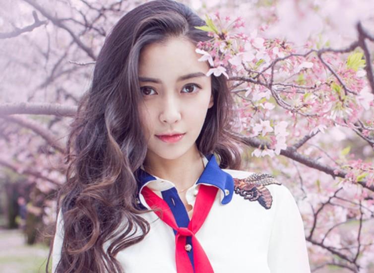Angelababy|Angelababy不是天使宝贝，外国人听后尴尬，网友：丢脸丢到国外