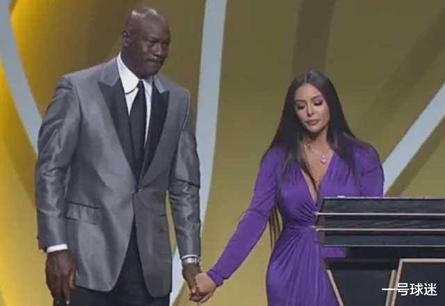 科比·布莱恩特|瓦妮莎不应该！名人堂仪式科比爸妈没有收到邀请，二老对外诉苦