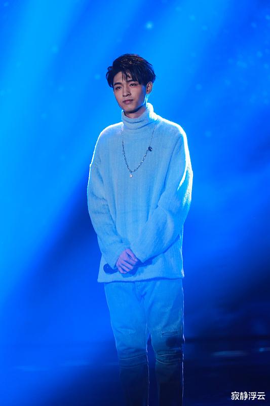 张云雷|张云雷要被“抢走”，德云社为何全员沉默？郭德纲表态满是心酸