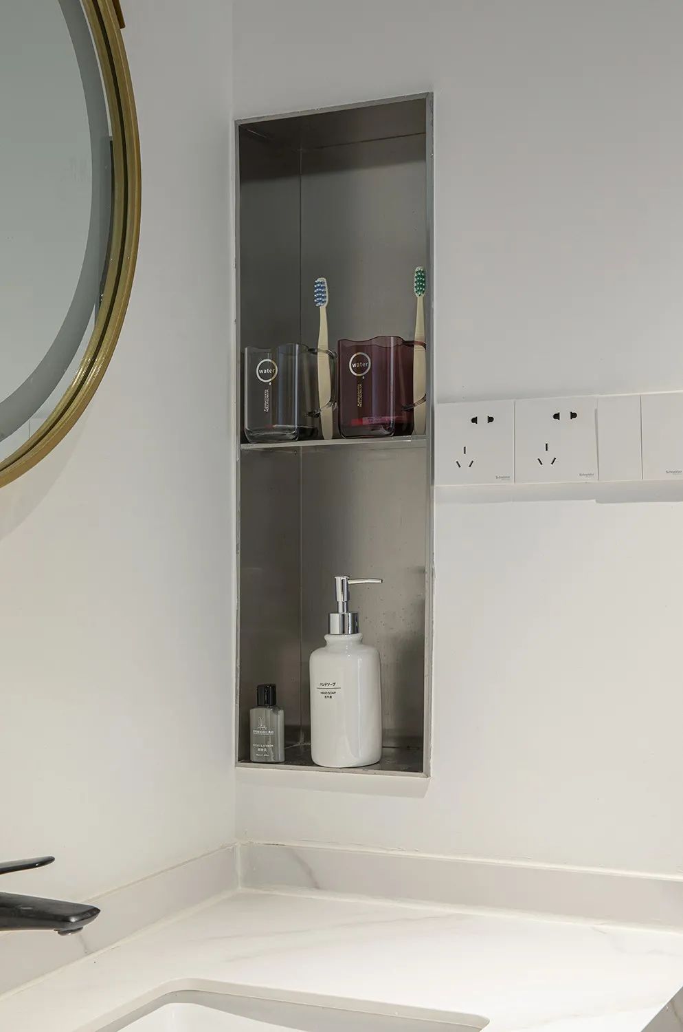 榻榻米|不放过任何1m2，53m2改造后变大2倍，收纳+极简全占了