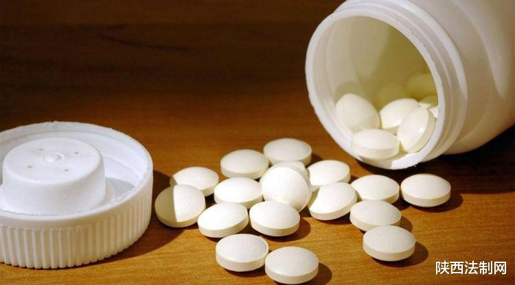  2000年掌掴刘德华的沈阳黑老大刘涌，14名律师帮他减刑，结局如何