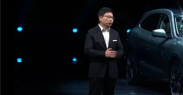 问界m5|华为P50 Pocket正式发布；真我GT2 Pro大师版背面照公布