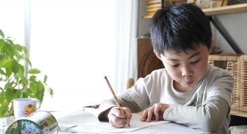 90后宝妈经验|英语高考降为副科，物理和历史或将升为“主科”？学生表示很支持