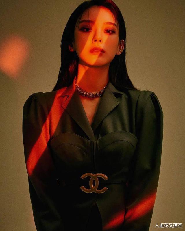 主持人|靠舞蹈竞技综艺爆红,却因颜值逆天被质疑,出席活动遭男主持刁难