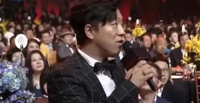 清浅微笑的我|在娱乐圈要努力攀登到山顶，山顶人少，坏人自然就少