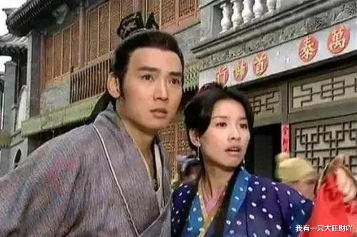 刘青|《绝色双娇》龙天啸对芊芊的宠爱太动人，他至死都未表白是场遗憾