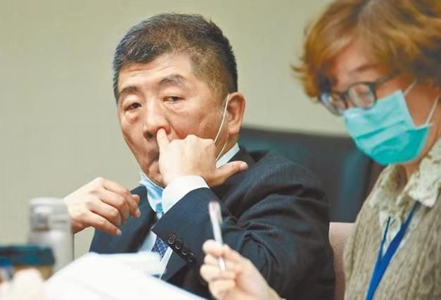 包养小15岁的女子,陈时中爱将承认不伦恋:30天“看望”9次