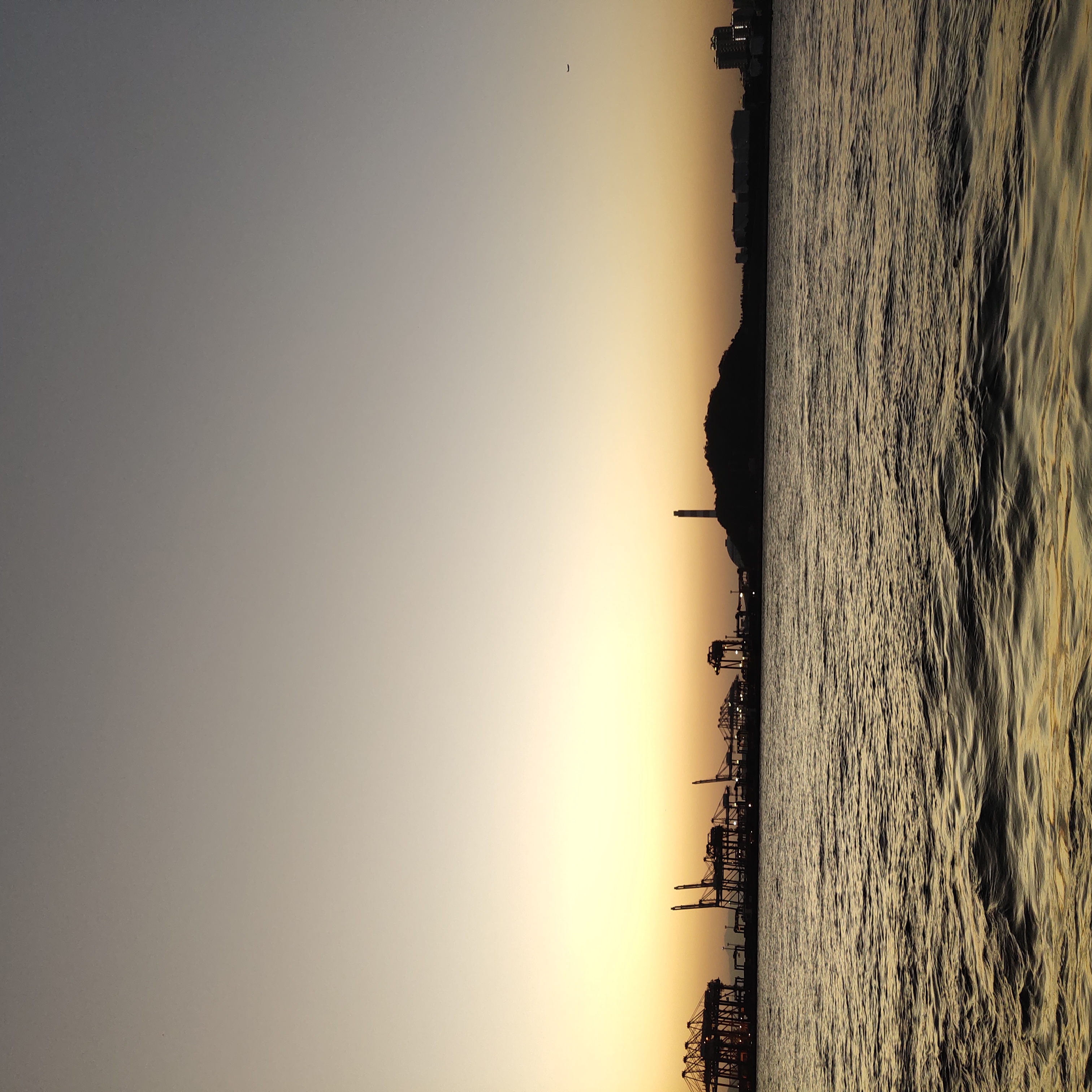 |停止精神内耗吧，别自己压垮了自己，却以为是生活压垮了你