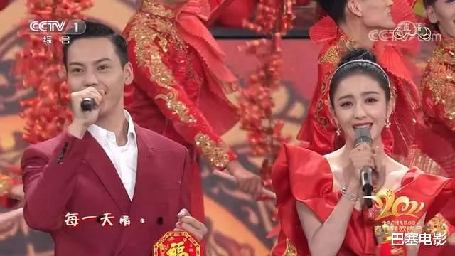 春晚|春晚主持人口红引热议，伴舞喜感好抢镜，贾玲你咋这么能呢？