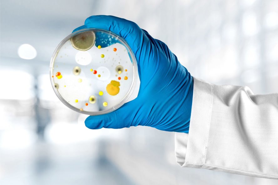 心脏|睡前一杯酒,一年后会怎样?22岁男子喝到吐血,原来是肺结核