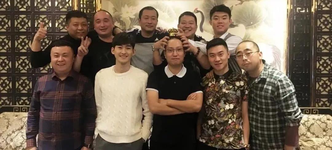 聚会|看了明星同学聚会的照片才明白：人生下半场，最重要的是禁欲